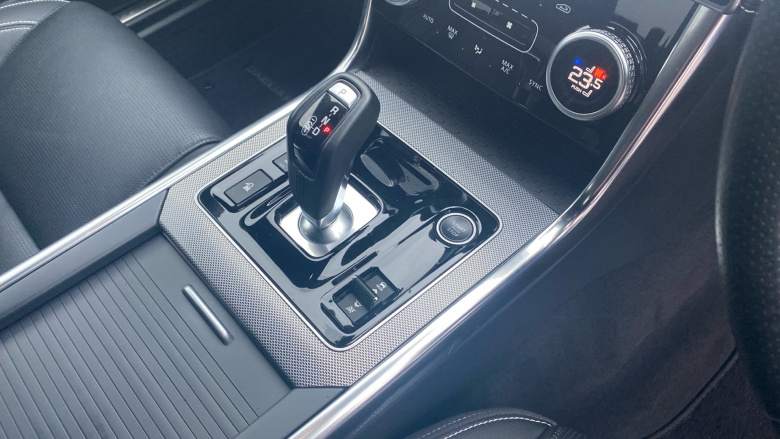 Jaguar XE 2.0 Reims Edition 4dr Auto Petrol Saloon